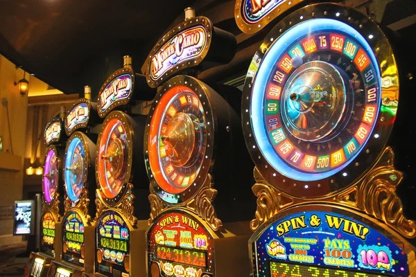 vip555 slot Past Hand Display